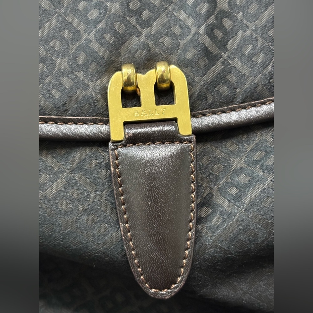 BALLY Vintage Monogram Canvas Tote Bag Quiet Luxury Minimalist Gold Clasp - Picture 16 of 17